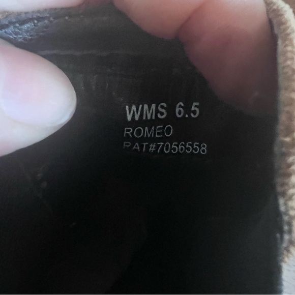 Dolce Vita Romeo Faux Leather Chelsea Boots Size 6.5 - Picture 3 of 10